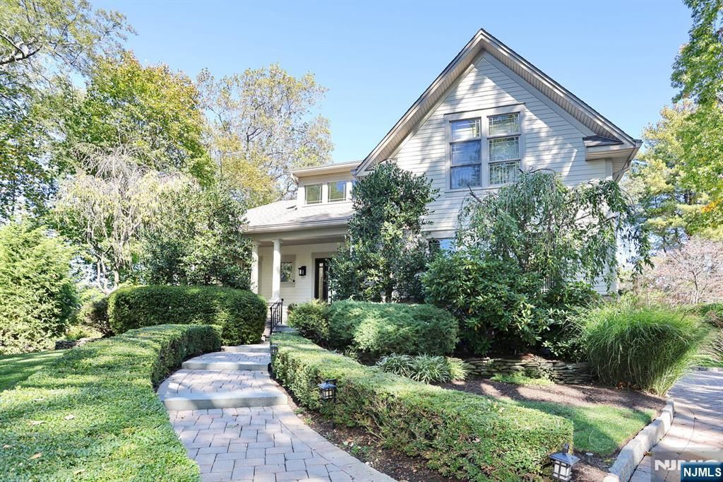 Photo of 323 Rivervale Avenue, Norwood, NJ 07648 (MLS # 25038954)