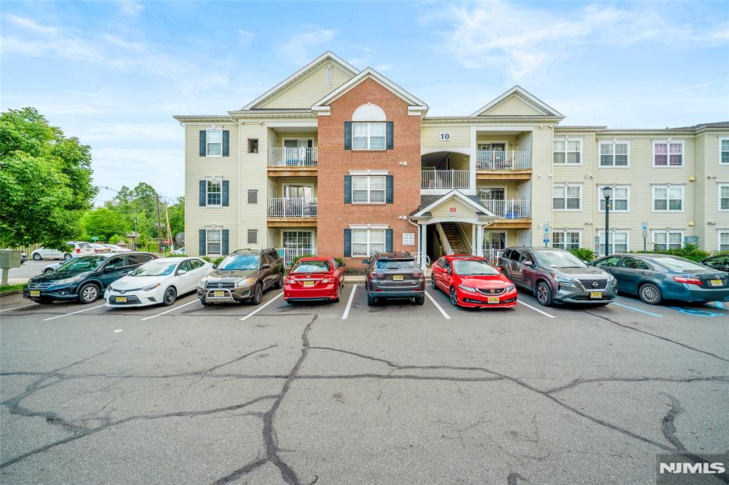 Property for Sale at 1025 Dogwood Court, New Brunswick, New Jersey - Bedrooms: 2 
Bathrooms: 1  - $299,999