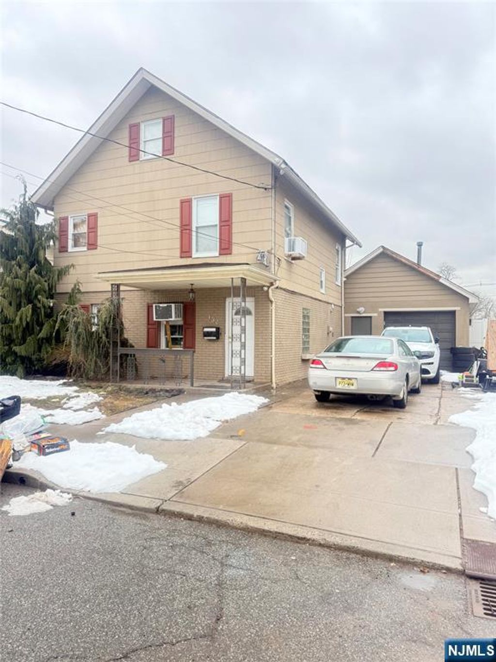 Photo of 132 Union Street, Wood Ridge, NJ 07075 (MLS # 26006424)