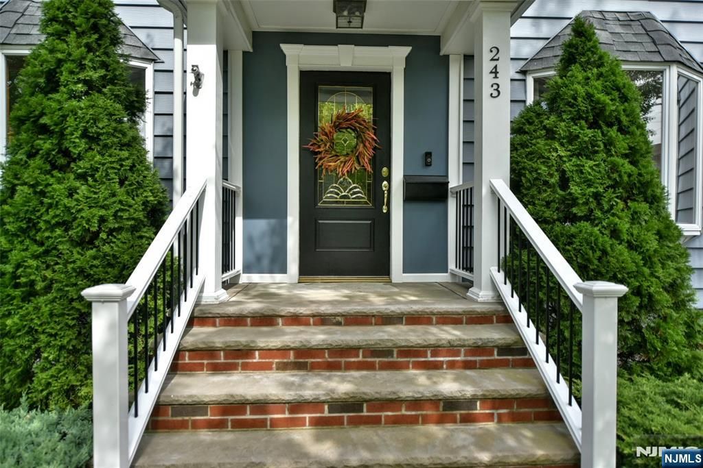 Photo of 243 Cleveland Avenue, Hasbrouck Heights, NJ 07604 (MLS # 25034485)