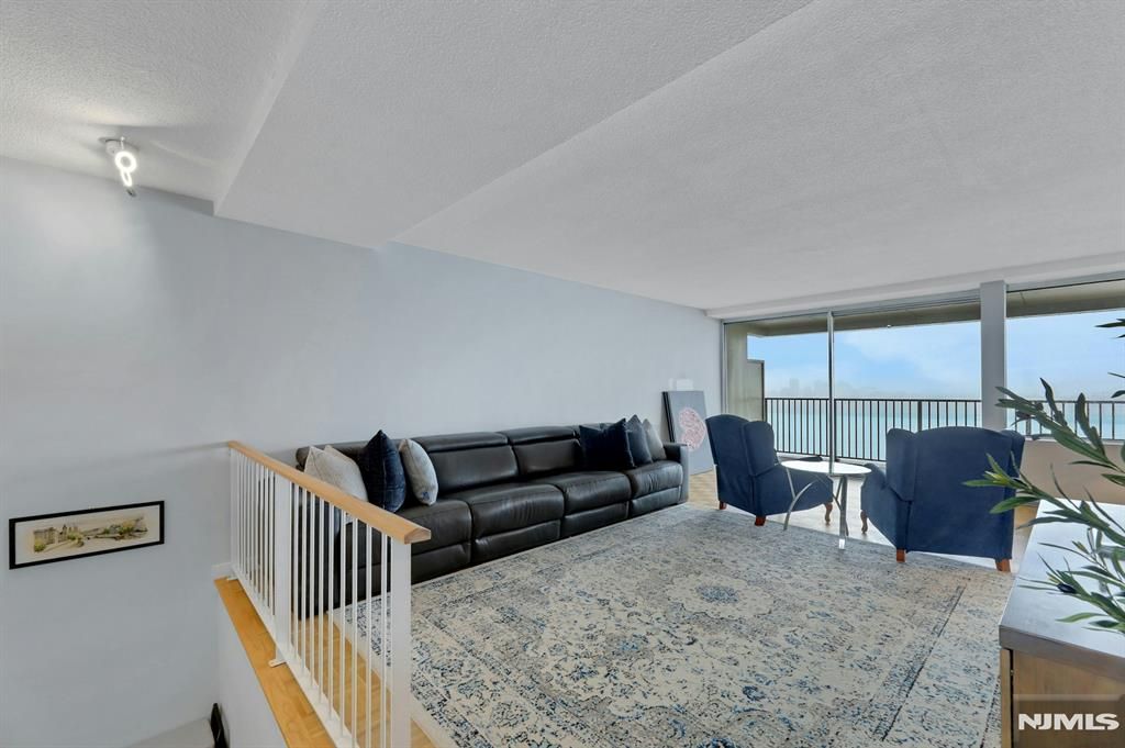 Photo of 3 Horizon Road #1002, Fort Lee, NJ 07024 (MLS # 25040442)