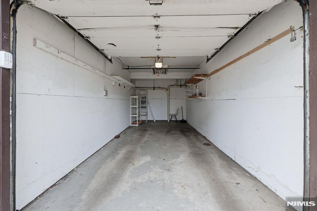 9 Vreeland Street 2F