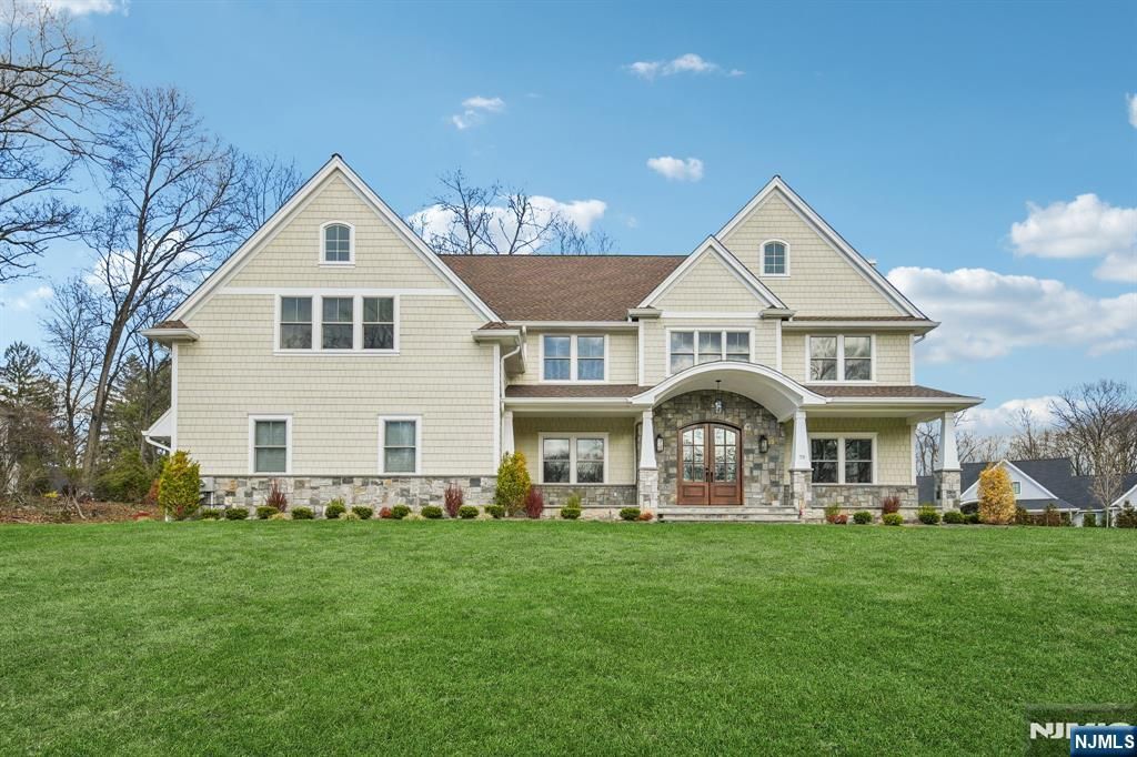 Photo of 79 Ryerson Avenue, Oakland, NJ 07436 (MLS # 26010537)