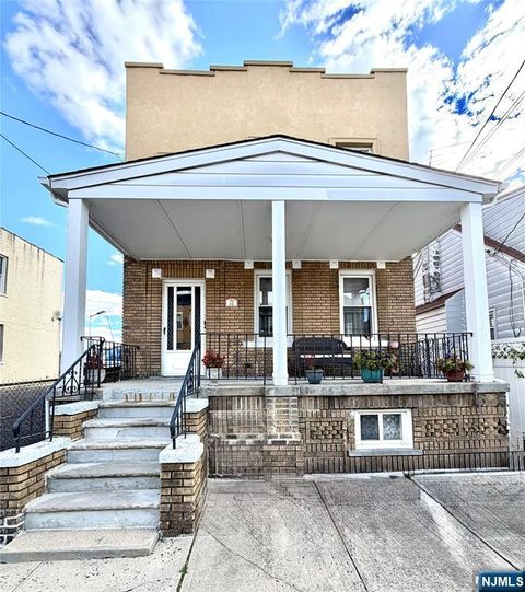 10 Farnham Avenue Garfield NJ 07026