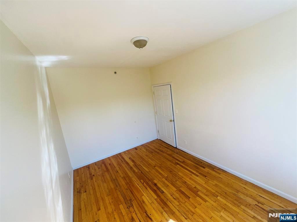 250 South Orange Avenue 3