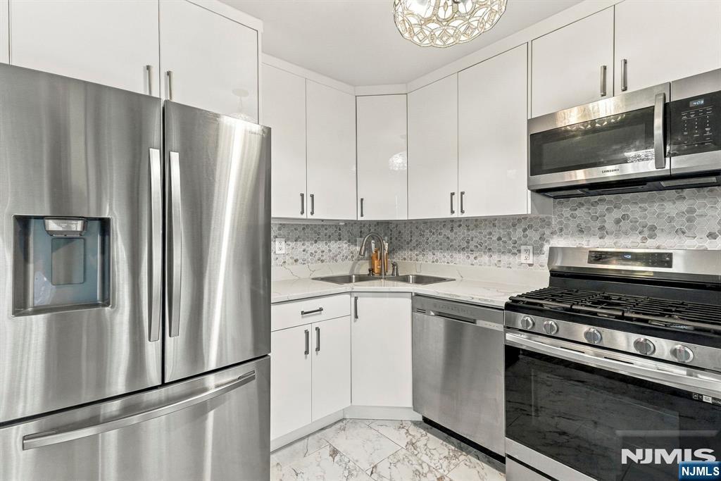 21 Yorkview Drive B6