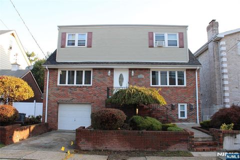 Photo of 49 Grant Ave #A, Cliffside Park, NJ 07010 (MLS # 25037864)