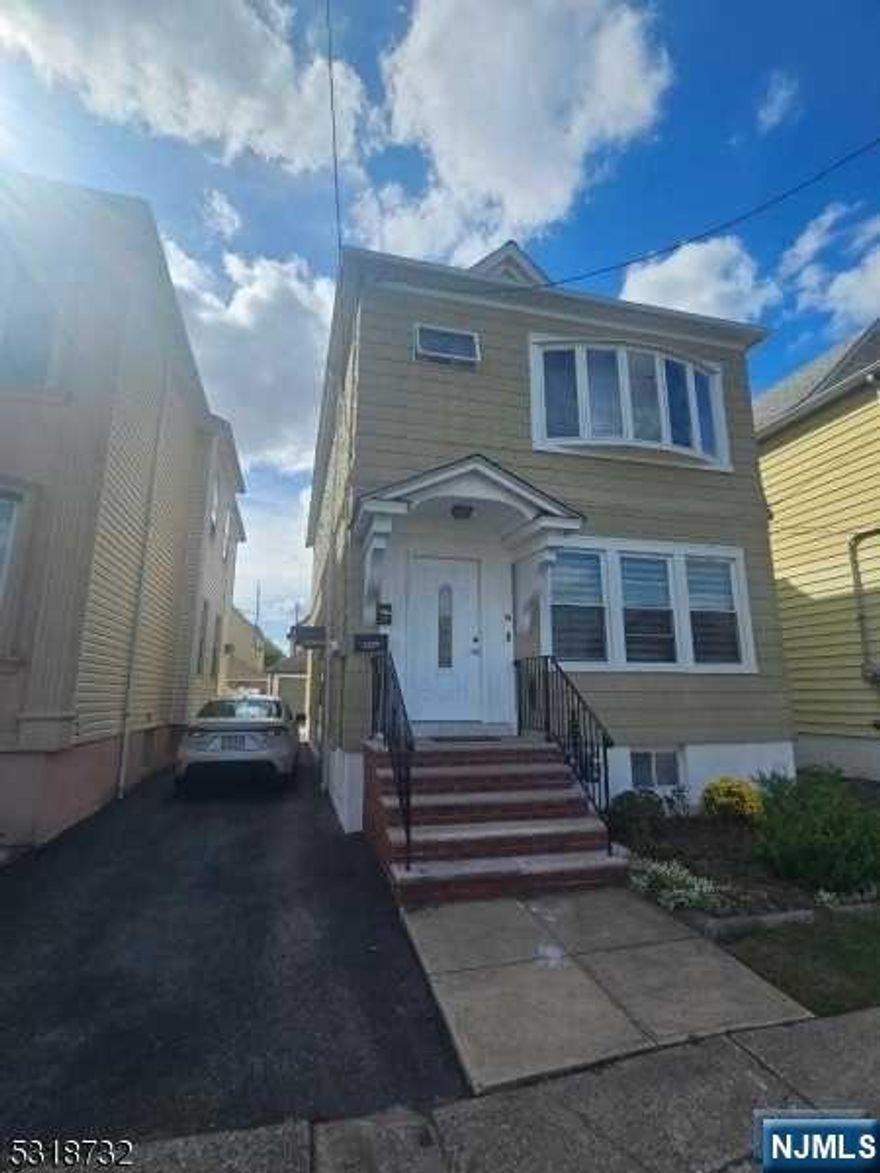 Call or text for showing 973-652-9989 By appointment - 24 hour notice GSMLS / NJMLS Lockbox