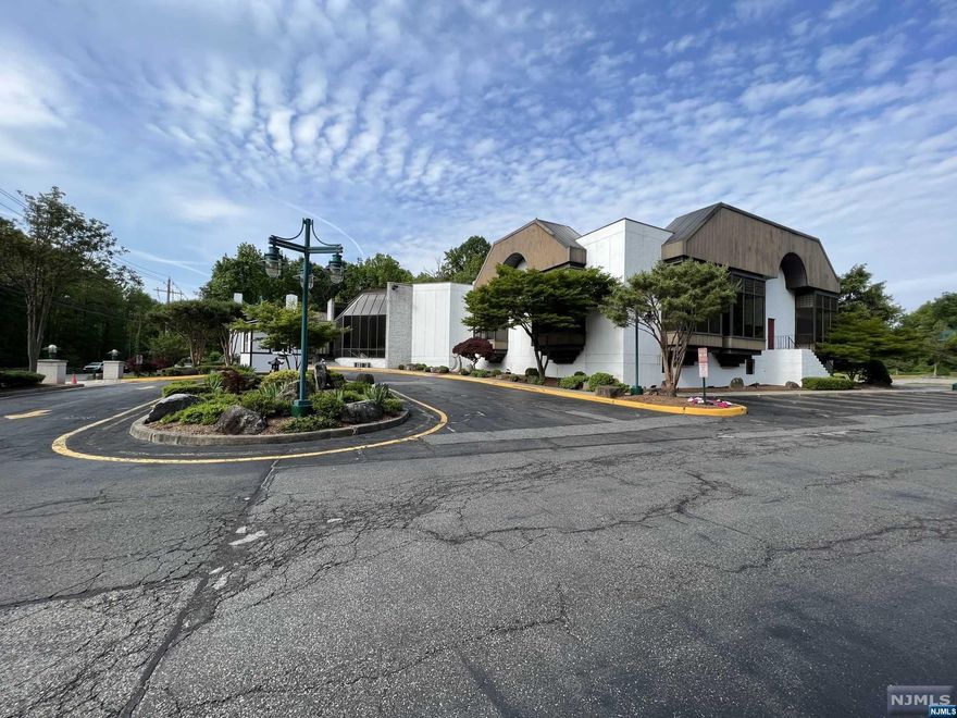 The Property has a tremendous capability to become a high volume Restaurant and Banquet Facility for Wedding and Banquet Size Kitchen. Current building renovated to facilitate two 300 seating banquet rooms and a restaurant. Plenty of land for parking and any additional future plans for development. Only 10 Minutes from GWB, Samsung and L/G is in 5 Minutes. Very accessible located in the most prestigious Zip Code Alpine in America. Located 15 Miles north of Midtown Manhattan. Parking Lot was new Paved as Picture shown. (10/22/23) Liquor License can be negotiated for sell separately.