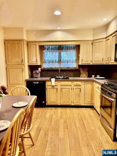 Photo of 620 Midland AVE, Saddle Brook, NJ 07663 (MLS # 26018399)