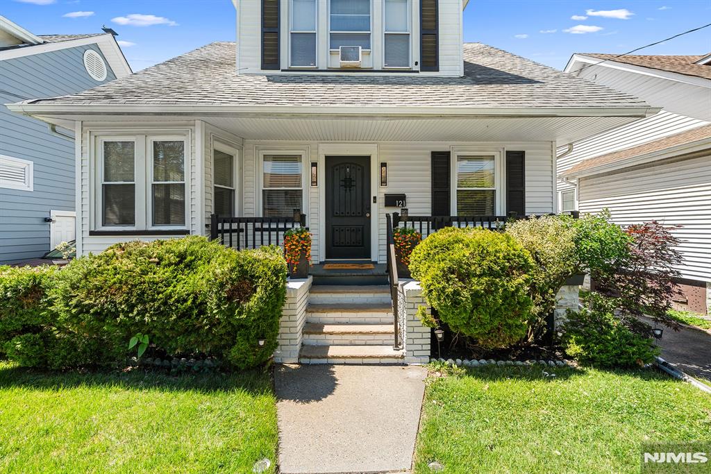 121 Smallwood Avenue