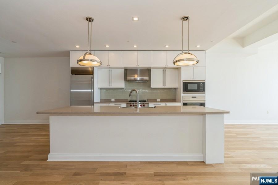 9 Somerset Lane 507