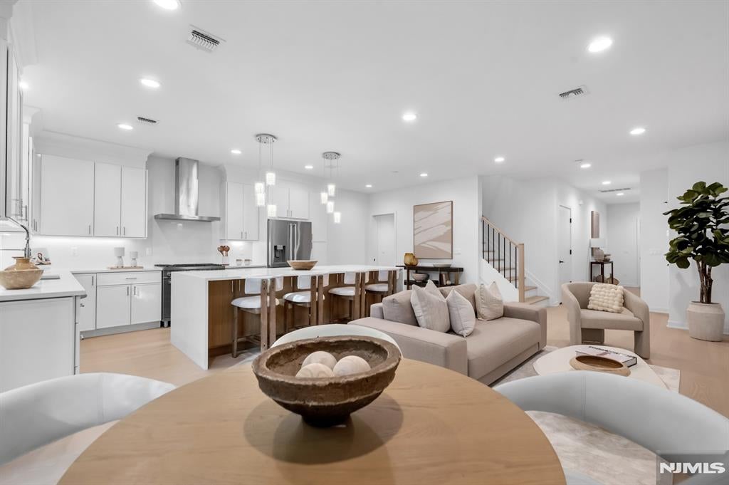 5 Fey Place