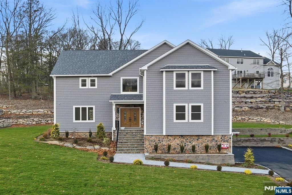 Photo of 33 Eagles Nest Terrace, West Milford, NJ 07480 (MLS # 25041334)
