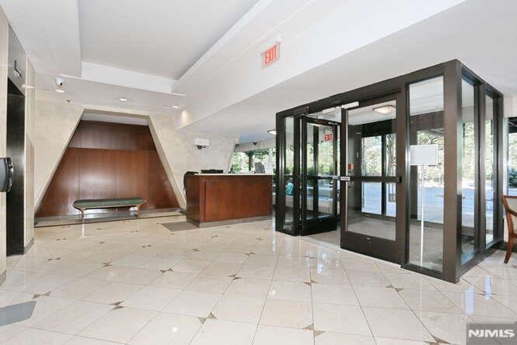 Photo of 2 Horizon Road #404, Fort Lee, NJ 07024 (MLS # 25038534)