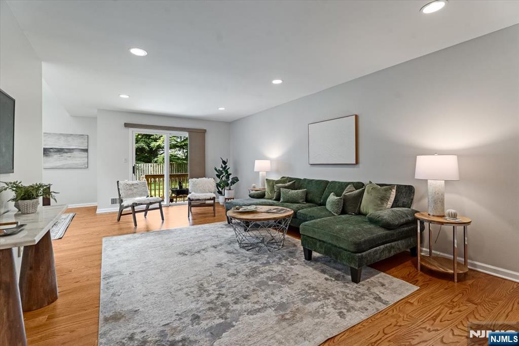 25 Knutsen Drive 216