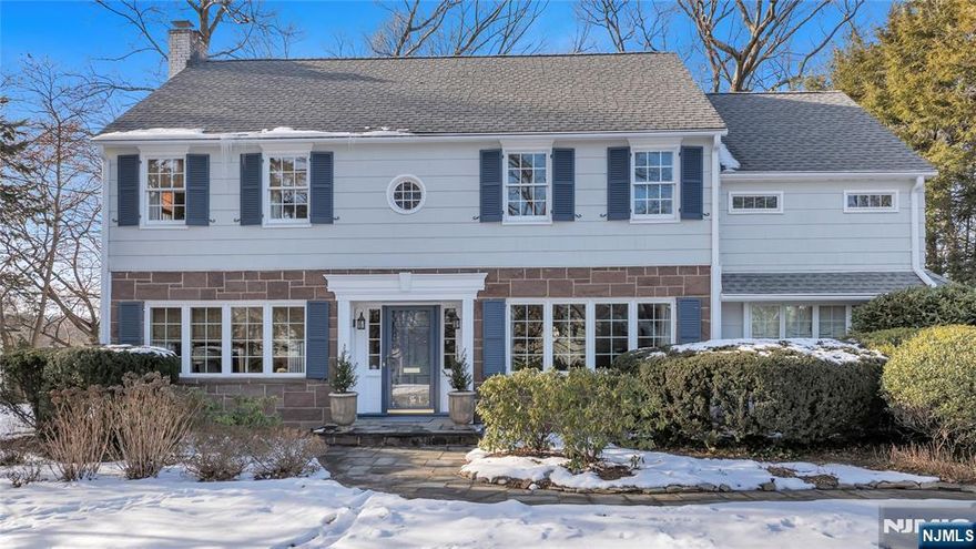 Welcome to this exquisite Peterson-built Colonial on sought-after Heights Rd in Ridgewood. This impeccably maintained home blends timeless charm w/ modern amenities. Enter the inviting EH, flanked by a formal LR w/ gas fireplace & a banquet-sized DR w/ French doors leading to the eat-in kitchen. The kitchen boasts a dining area, walk-in pantry & Sub-Zero fridge. Adjacent to the kitchen, the Great rm is a true highlight, w/ French sliding doors, side panels, & arched transom windows that bathe the space in natural light & open to the patio & gardens. A convenient powder rm completes the 1st floor. The 2nd level features 4 bdrms, 3 full baths, & an office, incl. a primary suite w/ walk-in closet & ensuite bth, while 2 add'l bdrms share a connecting ensuite bth & Office/5th BR. The finished lower level adds versatility w/ rec rm, laundry & direct outdoor access. Situated in a prime Ridgewood location, this home offers a perfect blend of sophistication, comfort, & convenience.