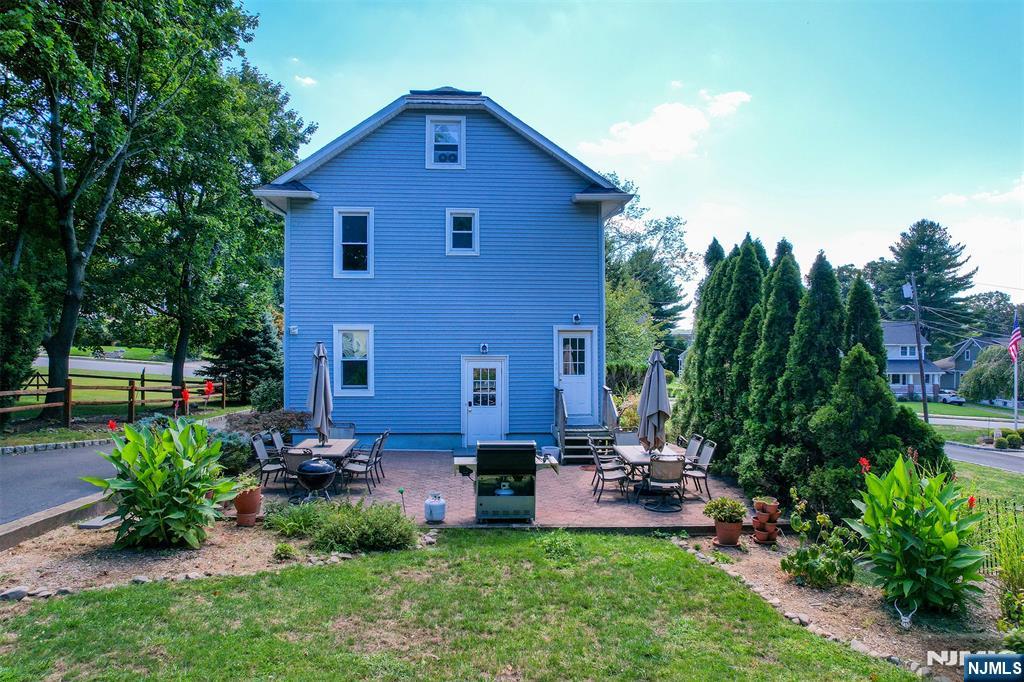 Homes for Sale in Northern NJ | ThisIsRiverEdge.com 45 Hill Street