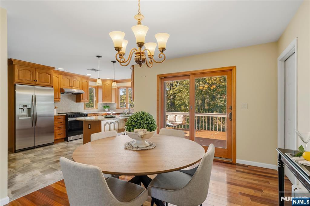 73 W Cedar Place