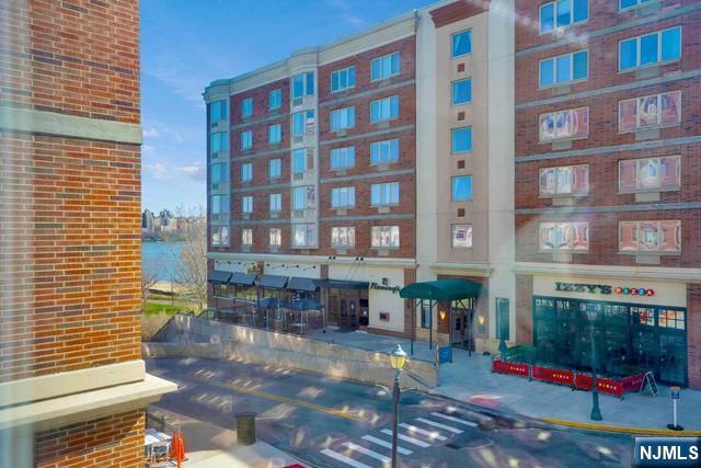 Property for Sale at 3115 City Place, Edgewater, New Jersey - Bedrooms: 1 
Bathrooms: 1  - $459,000