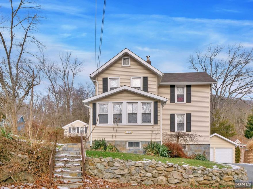 2 HOUSES ON 1 LOT .75 ACRES BACKING TO PARK LAND. SPACIOUS 3 BEDROOM COLONIAL AND SPACIOUS 1 BEDROOM RANCH. CLOSE TO RT287 & RT23