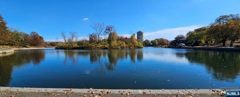 Photo of 8800 Boulevard East #4B, North Bergen, NJ 07047 (MLS # 25037881)