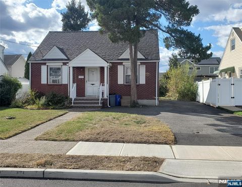 595 Elm Avenue Saddle Brook NJ 07663