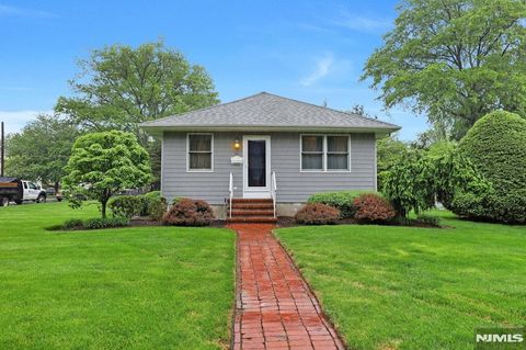 302 Walthery Avenue Ridgewood NJ 07450