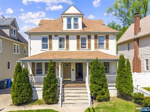 Photo of 130 Park Ave #1R, Englewood, NJ 07631 (MLS # 26014983)
