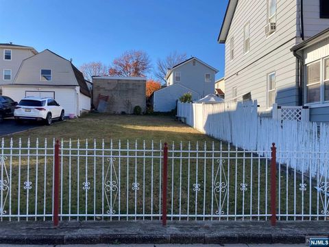 21 Ralph Street Belleville NJ 07109