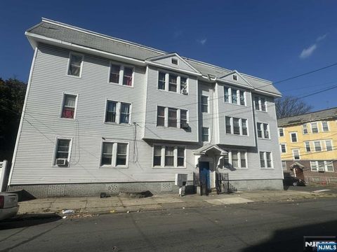 463 21st Street Irvington NJ 07111