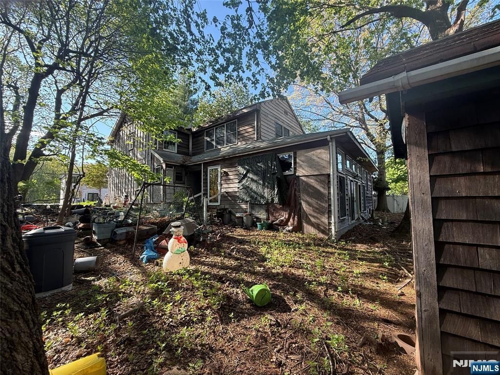 Photo of 189 Redneck Avenue, Little Ferry, NJ 07643 (MLS # 26013701)