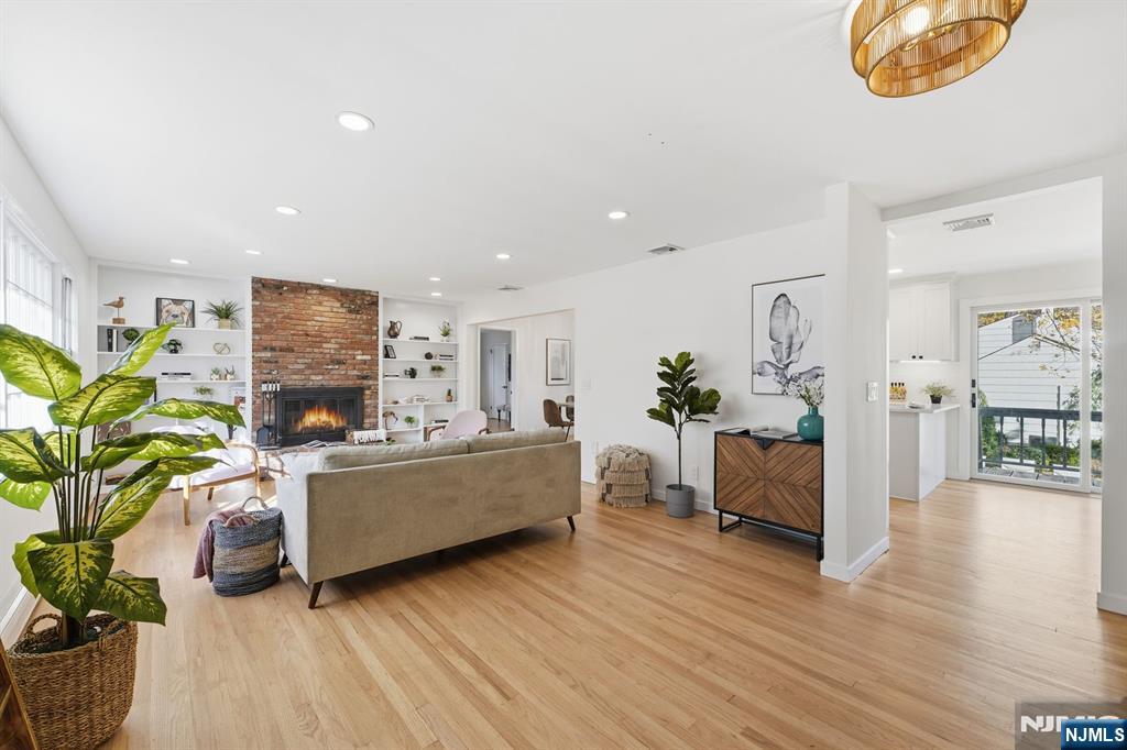 2445 Cleveland Avenue