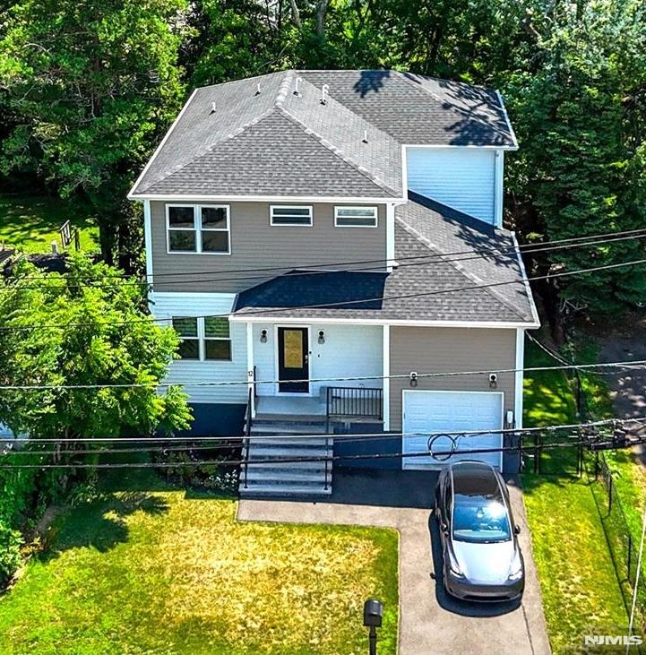 Rochelle Park, New Jersey 07662, United States, 4 Bedrooms Bedrooms, ,3 BathroomsBathrooms,Residential,Active,257437