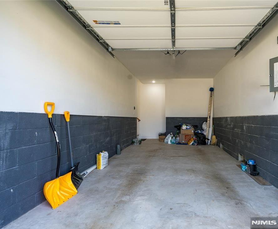 Rochelle Park, New Jersey 07662, United States, 4 Bedrooms Bedrooms, ,3 BathroomsBathrooms,Residential,Active,257437