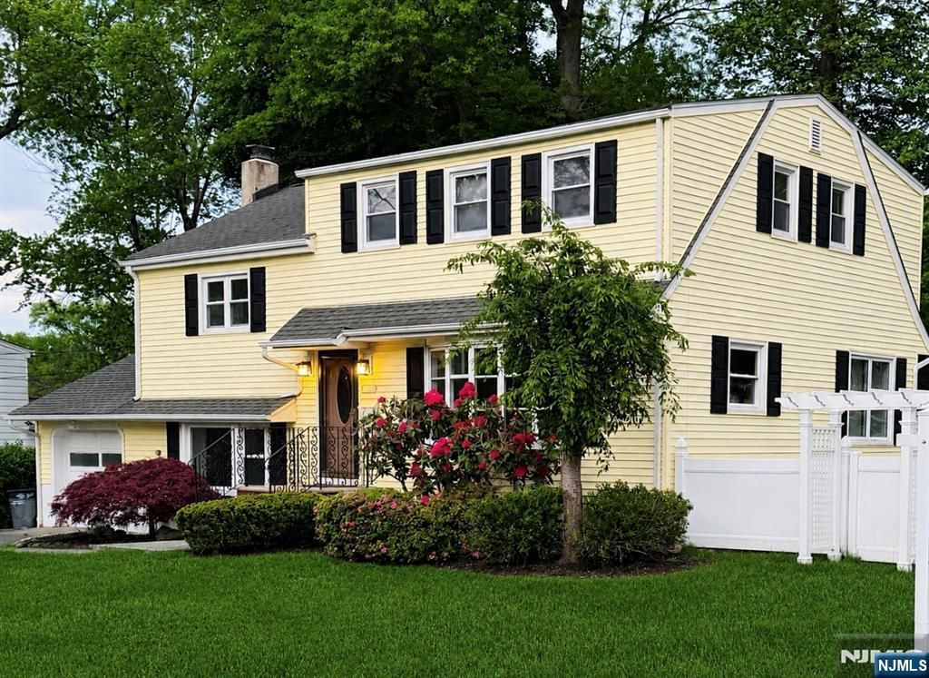 Photo of 8 Pershing Street, Emerson, NJ 07630 (MLS # 26016916)
