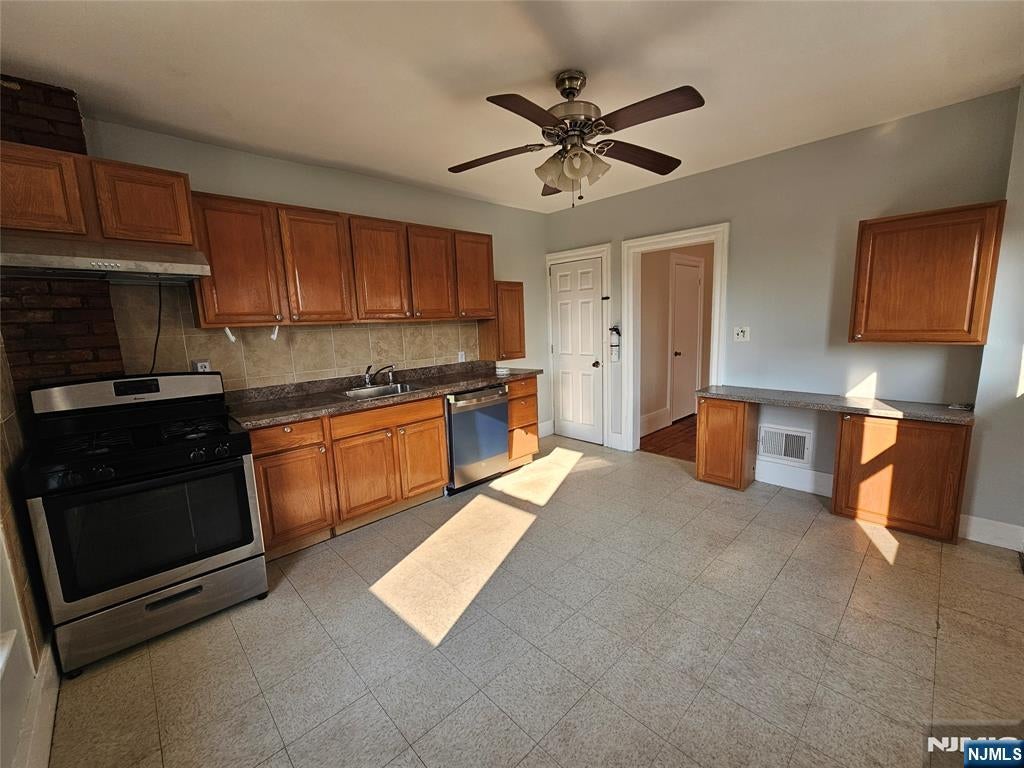 38-40 Hillside Avenue