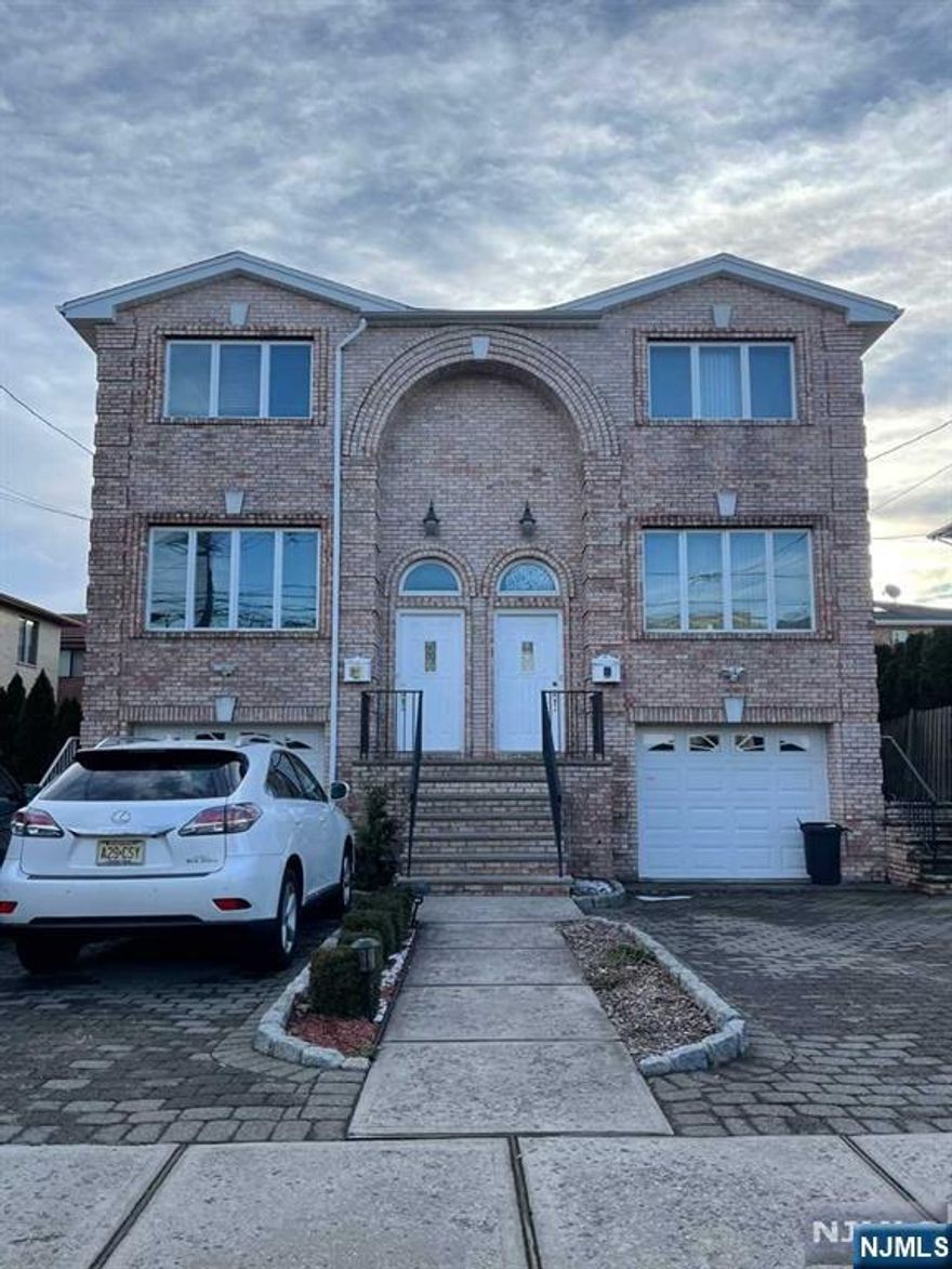 Phenomenal location duplex in Palisades Park right between Roff Ave and Glen Ave. Incredibly well-maintained three bedroom and three and half bathroom duplex features ample amounts of natural lighting, spacious driveway, and generous sized bedrooms. One car garage along with spacious driveway parking for maximum convenience. Location is convenient for all commuters due to its close proximity to Broad Ave for NYC transportation or local highways. Tenant responsible for landscaping and snow removal.