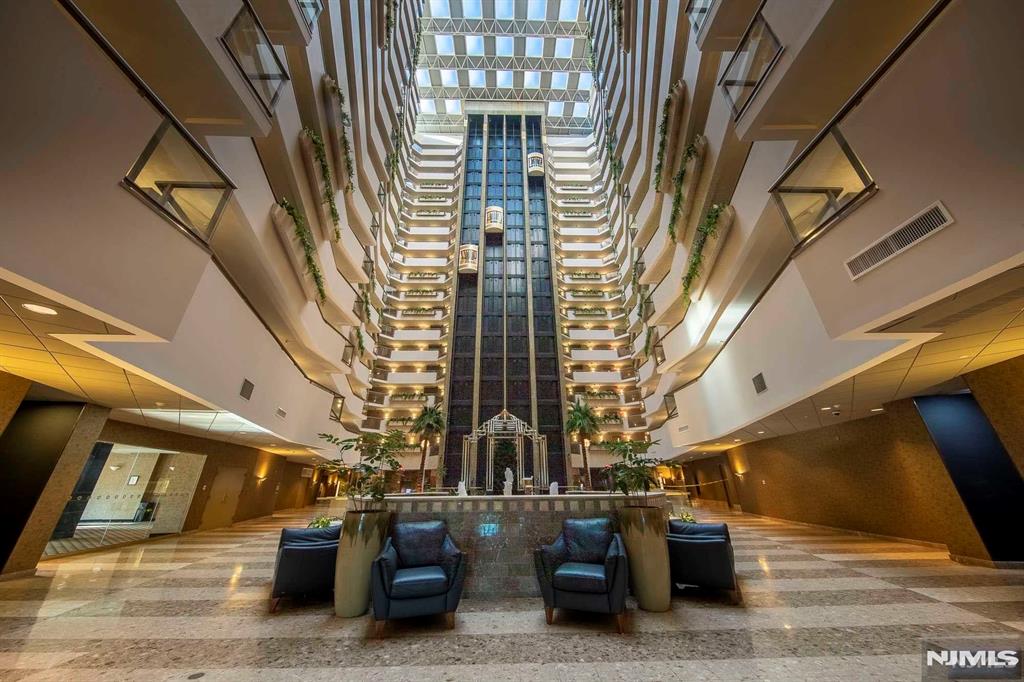 1512 Palisade Avenue 14R