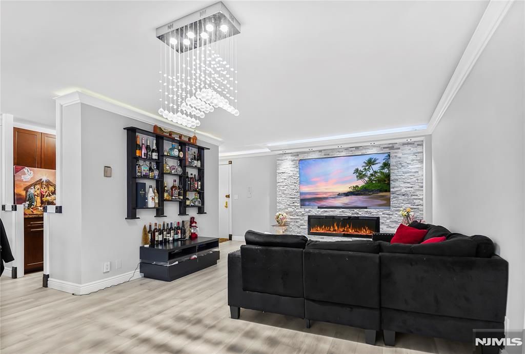 Photo of 6600 Boulevard East #22J, West New York, NJ 07093 (MLS # 26007248)