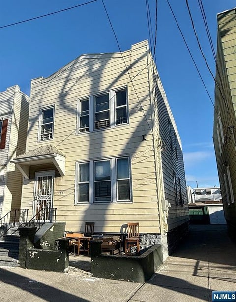 Photo of 286 Boyd Ave #APT2, Jersey City, NJ 07304 (MLS # 26035998)