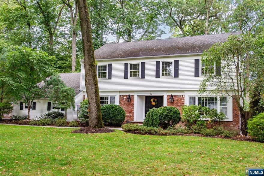 THIS ONE IS TRULY SPECIAL! Amazing Opportunity in Wyckoff to Own a Center hall Colonial situated on a quiet CUL-DE-SAC with an in-ground pool in a VERY DESIRABLE NEIGHBORHOOD! The first floor offers a spacious entry foyer, back to front living room, dining room, family room w/fireplace, kitchen,laundry and PR.The back of the house has beautiful views of the private, professionally landscaped backyard oasis with pool, patio, firepit and lots of green grass! Upstairs you will find the Primary BR with Vaulted ceiling,Primary bath and WIC, 3 add'l spacious bedrooms and Fbth. The basement is full, finished with 1/2 bath and lots of storage. Great space for gym/rec room/office. Amenities inc: hardwood floors, 2 car garage, full house generator and so much more! Excellent schools and Close too NYC Trans makes this a home run!
