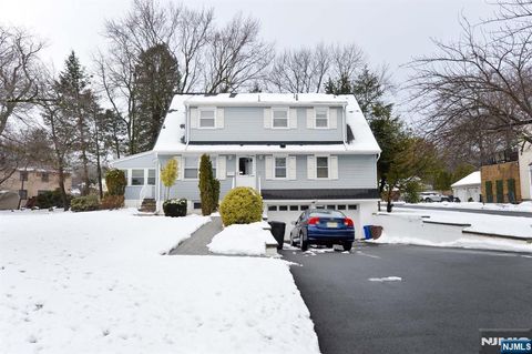 Photo of 26 Bank St, Midland Park, NJ 07432 (MLS # 25044207)