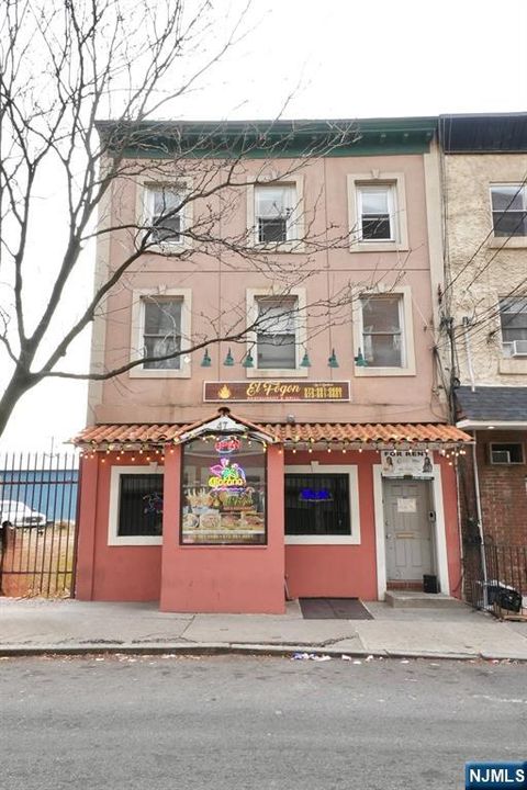 47 Fleming Avenue Newark NJ 07105