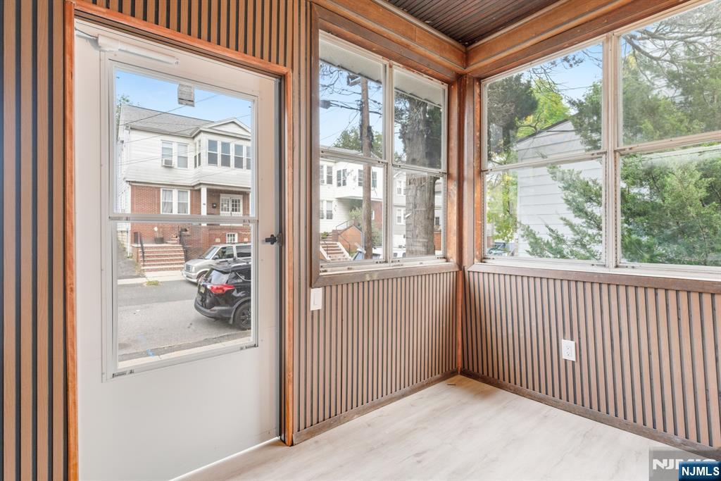 47 Lindsley Avenue