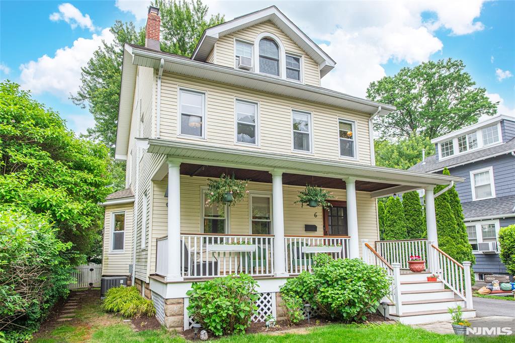 6 Garfield Place