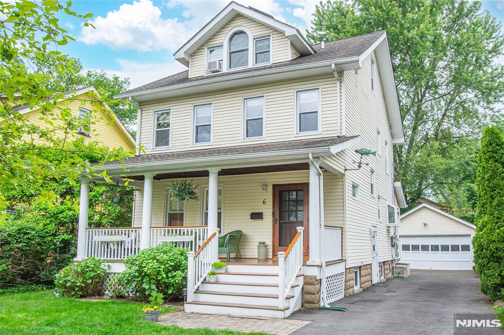 6 Garfield Place