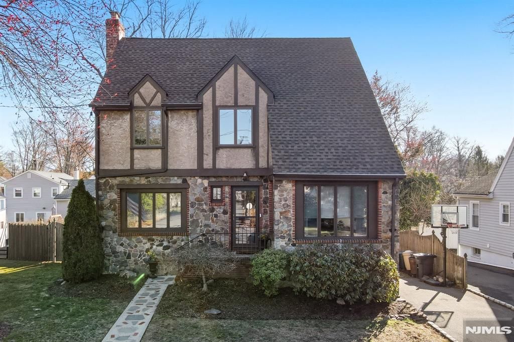 Photo of 20 Vincent Street, Hillsdale, NJ 07642 (MLS # 26009994)