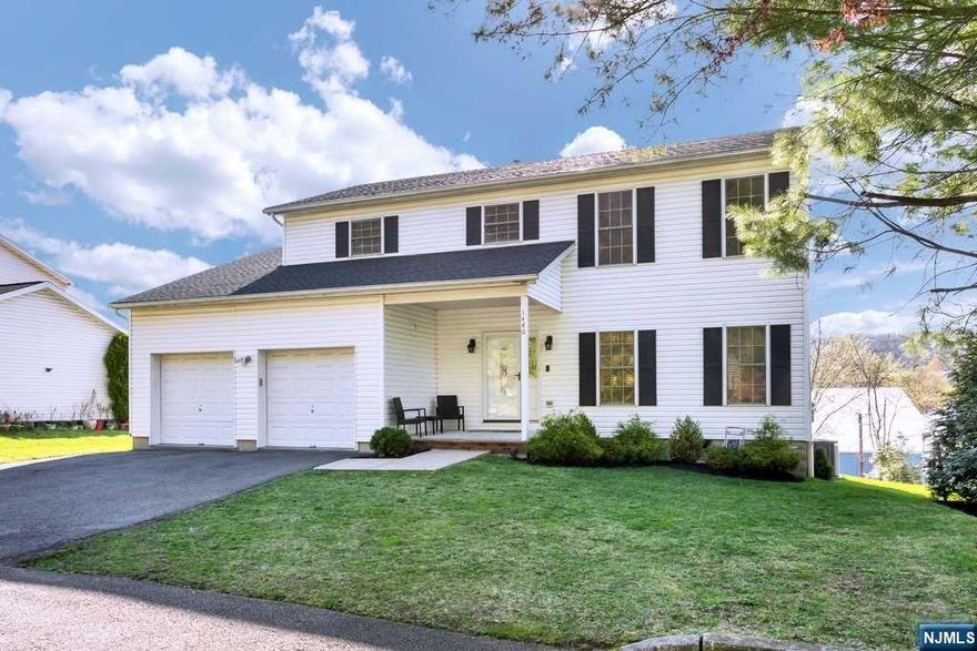 PRIVATE PLEASANT VALLEY ENCLAVE! Private street leads to quiet cul-de-sac. Updated open layout on park-like grounds, updated roof and HVAC. HUGE finished basemnt (46x24) w/ 10ft ceilings!! LR/DR w/ hrdwd flrs and oversized wndows. Kitchen w quartz counters and breakfast bar to huge yard/deck.Walking distance to S. Mtn. Rec Complex, Schools, Zoo, Adventure Park and Skating Arena w/ direct NYC bus and parking. Seller added 200k of improvements including; NEWLY RENOVATED KITCHEN, new wood flooring & railing on first floor and stairs, new carpet in basement, 3rd floor, new washer/dryer, new 80 gal water heater. COMPLETELY updated and move in ready.