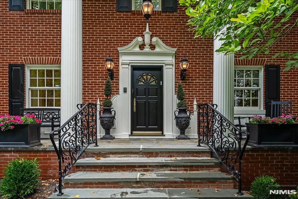 Photo of 294 Oakwood Road, Englewood, NJ 07631 (MLS # 26004067)